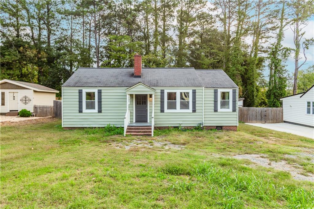 137 Aviation Road SE