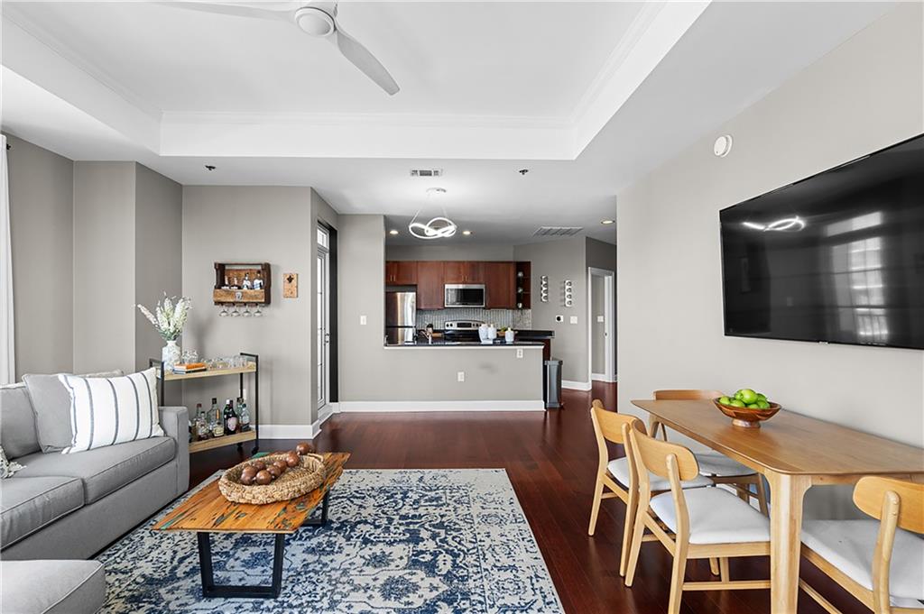 325 E Paces Ferry Road NE 1711