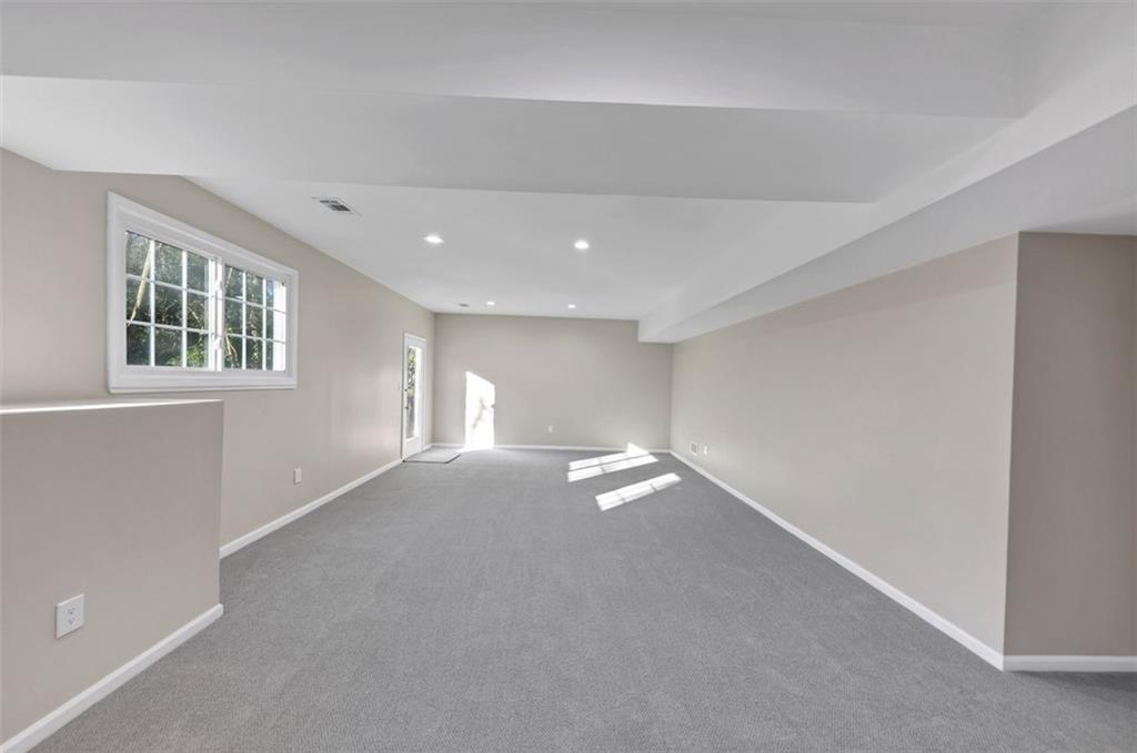 Creekside Oaks - Residential