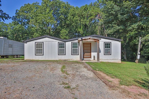 Homes For Sale - 2110 Shoal Creek Road<br/> Buford, GA 30518