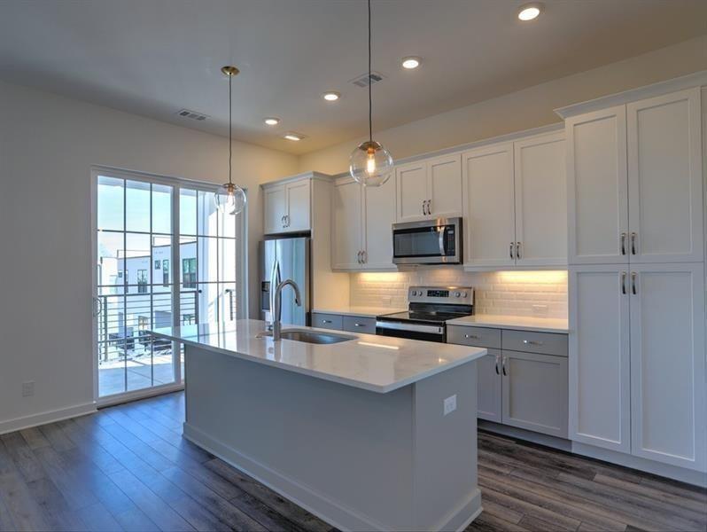 The Maxwell - Residential Lease