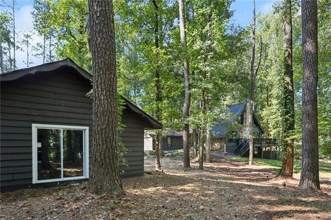 A home in Powder Springs