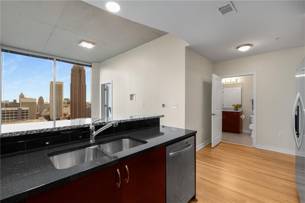 400 W Peachtree Street #3204, Atlanta, Georgia image 6