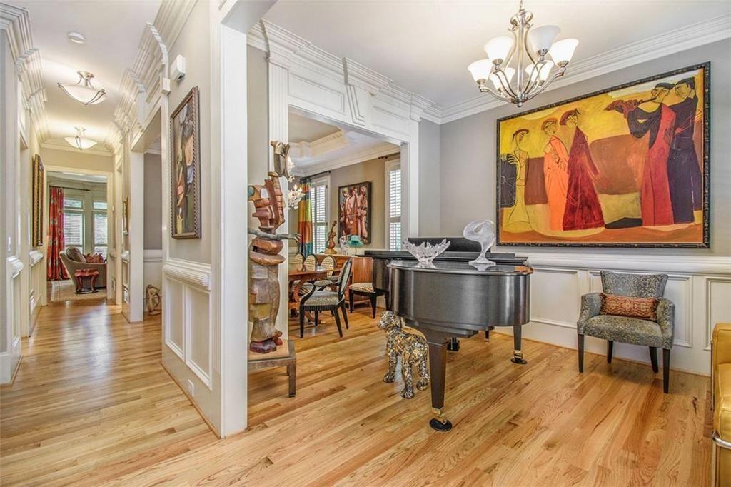 2672 Brickell Square