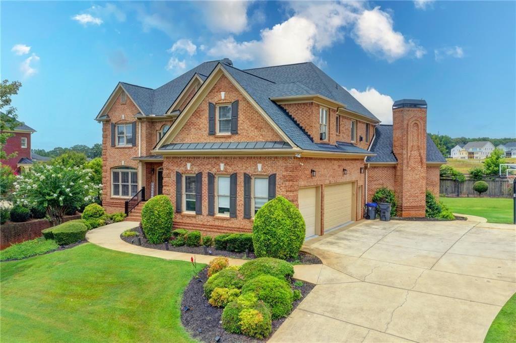 2241 Hunters Green Drive