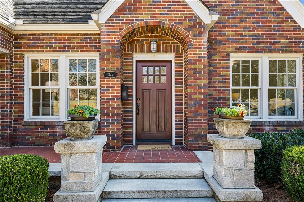 1077 Lanier Boulevard NE