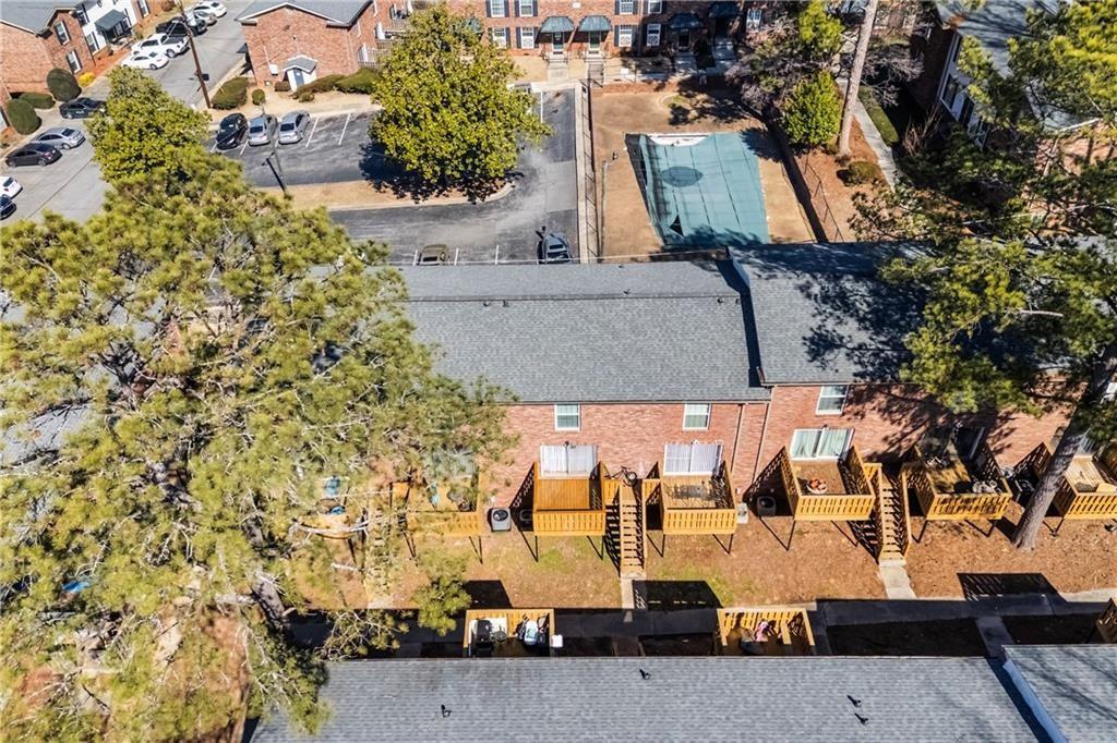 Charleston Square - Residential