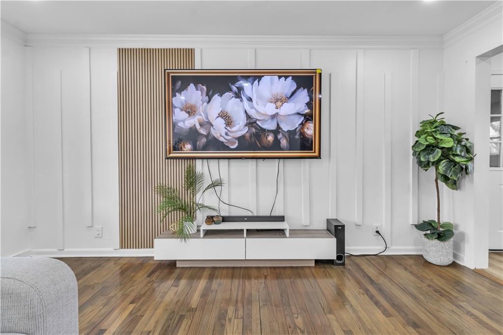 1063 Mountain View Road NW