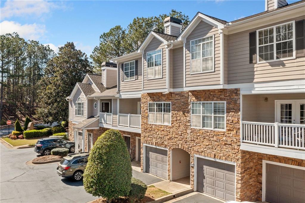 The Crossings of Towne Lake - Residential