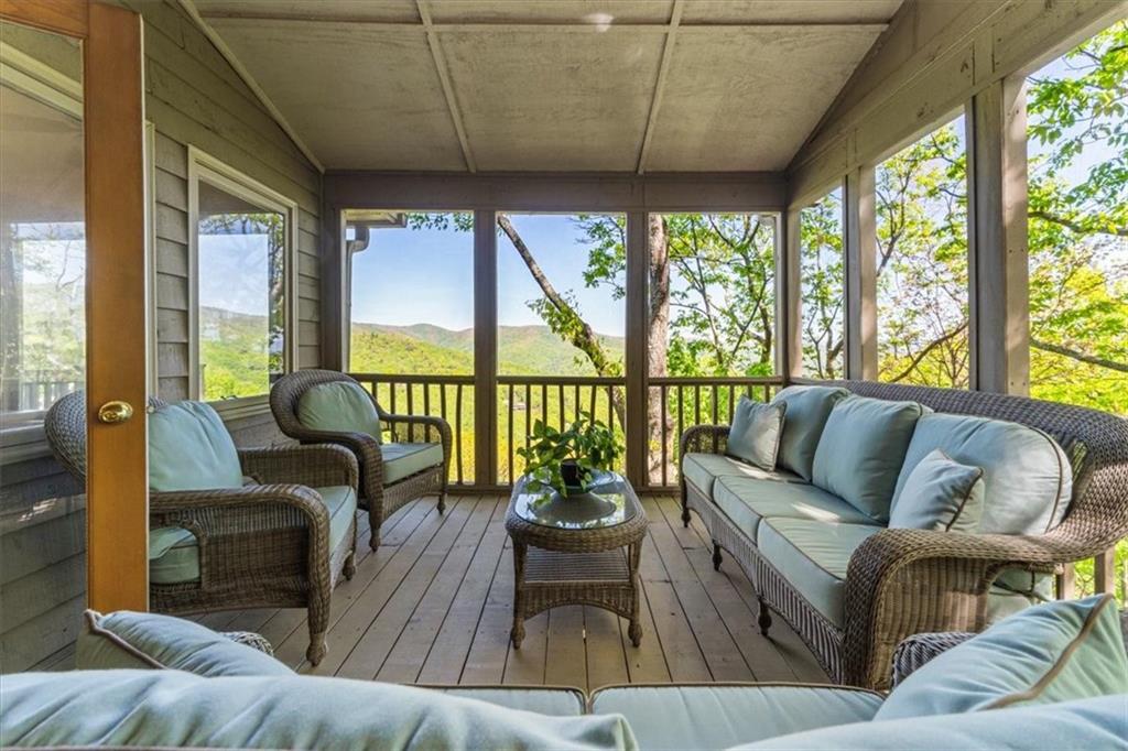 117 Falcon Heights Lane