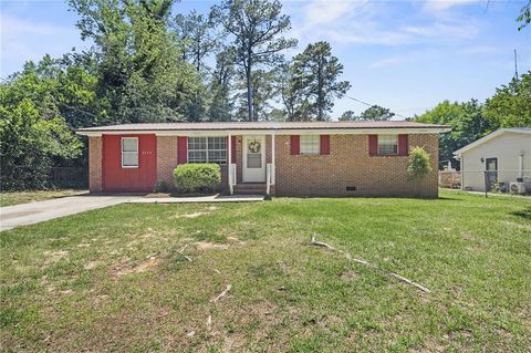 Homes For Sale - 1111 Creekwood Drive<br/> Perry, GA 31069