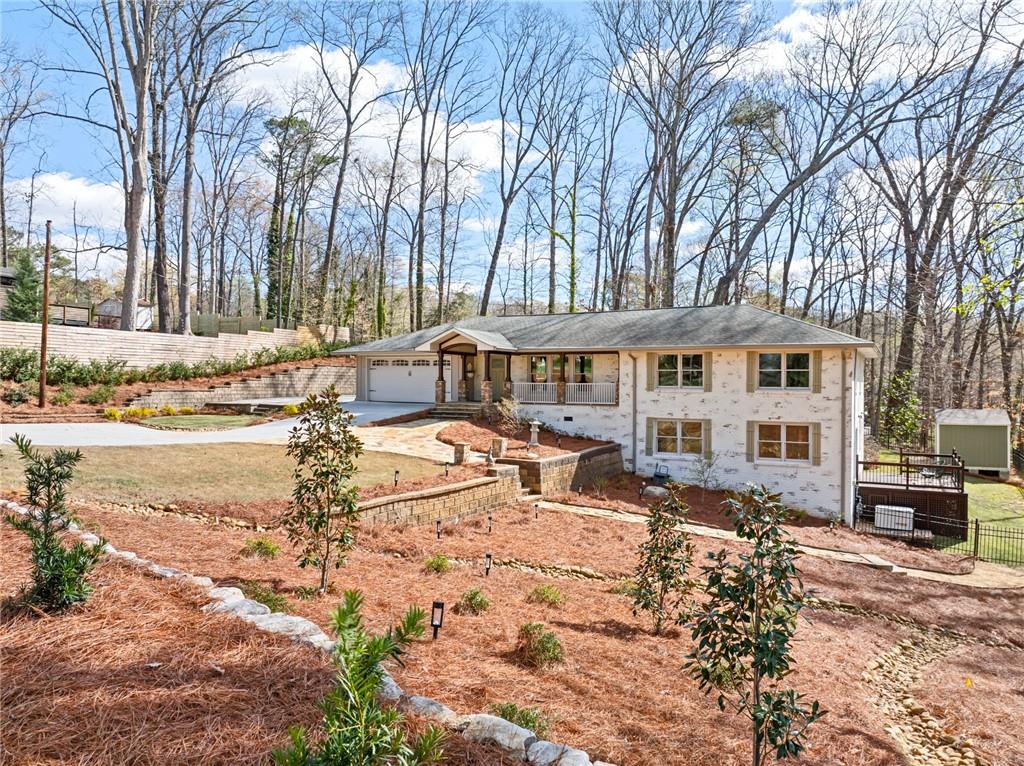 3711 Hickory Circle SE