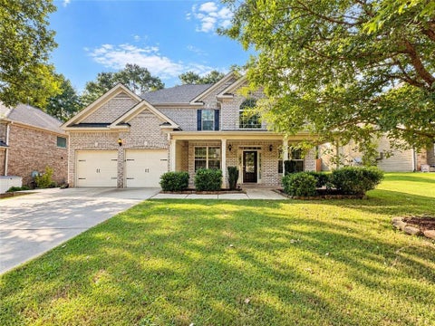 Homes For Sale - 38 Canyon View Drive<br/> Newnan, GA 30265
