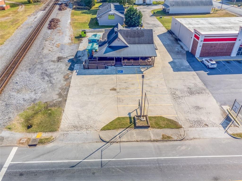 406 N PIEDMONT Avenue