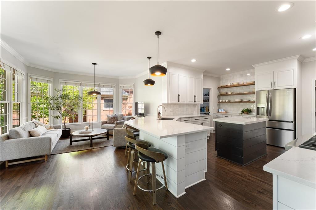 7105 Sheffield Place