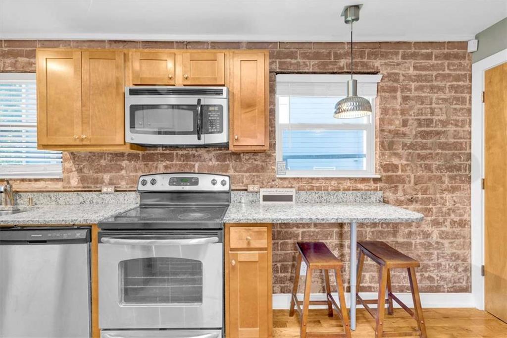 562 Formwalt Street 4