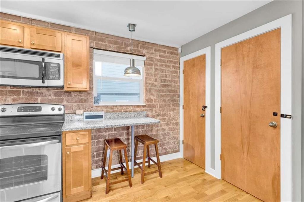 562 Formwalt Street 4