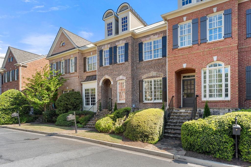 594 Parkside Village