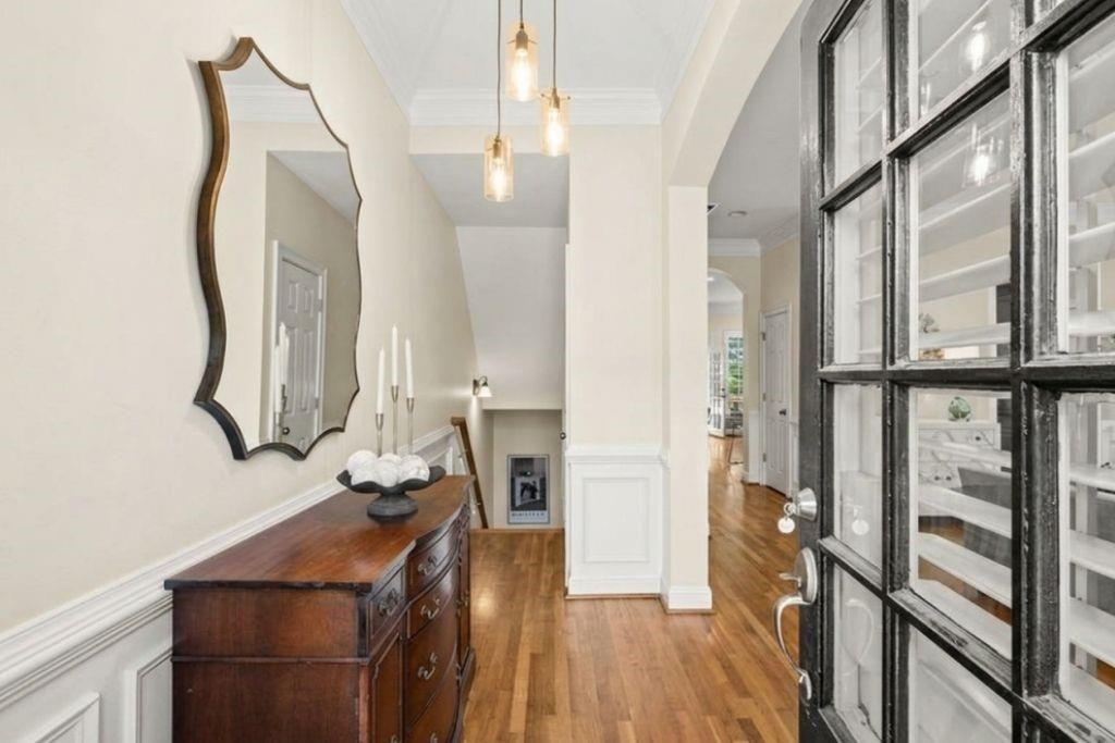 594 Parkside Village