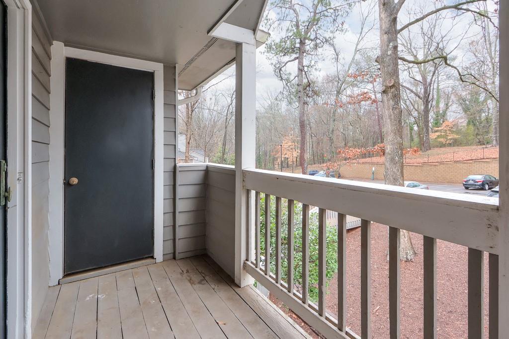 128 Warm Springs Circle, Roswell, Georgia image 32