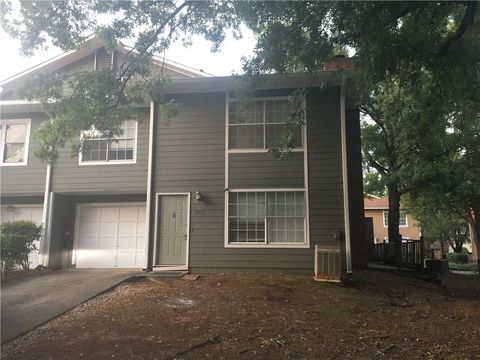 Photo of 1027 Mansfield Court, Norcross, GA 30093 (MLS # 7615198)