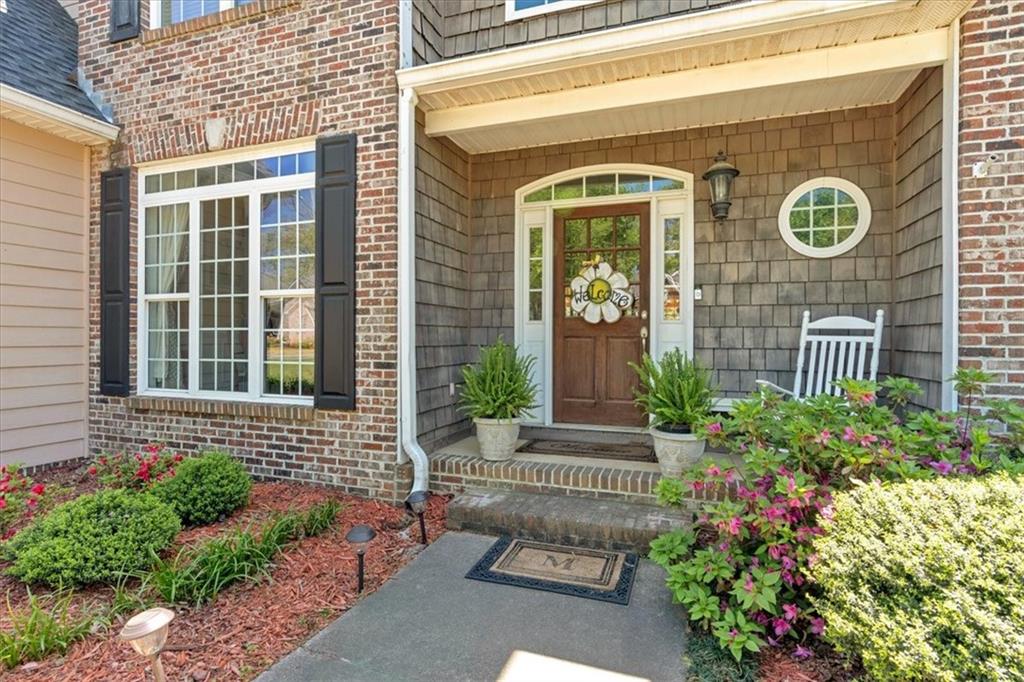 16 Quarter Horse Drive NW