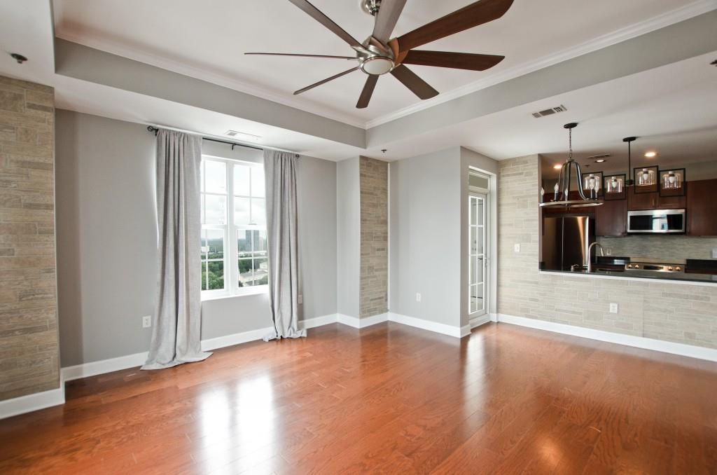 325 E Paces Ferry Road 2111
