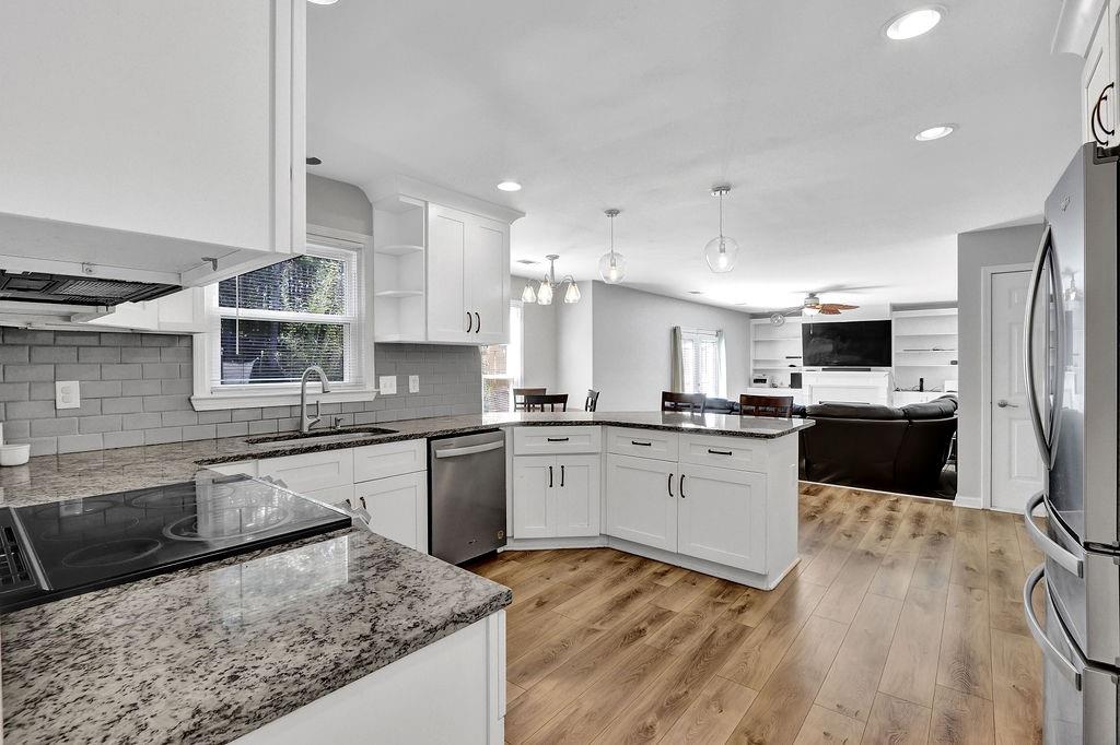 2238 Roseberry Lane