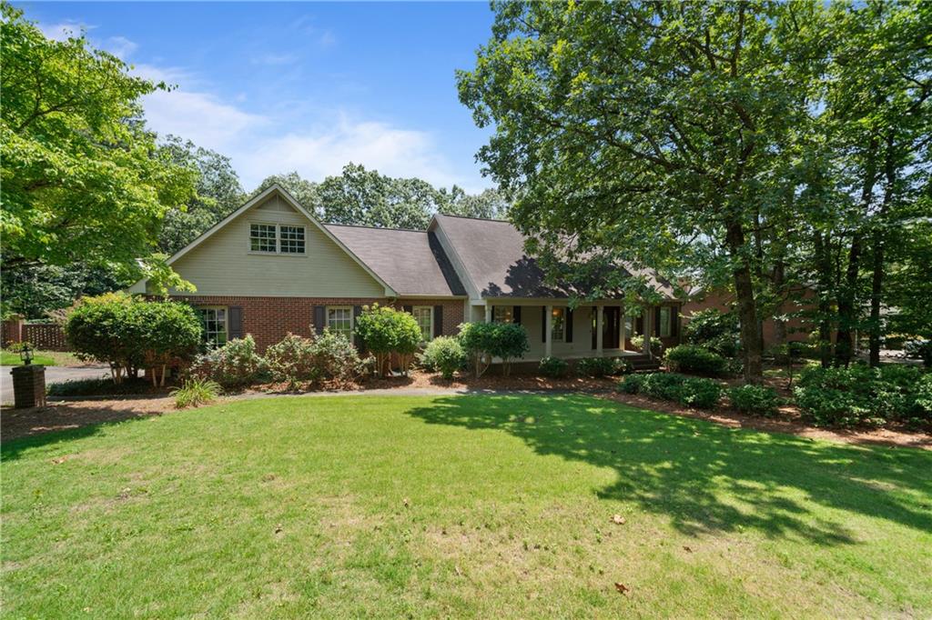 10 Gregory Drive SW