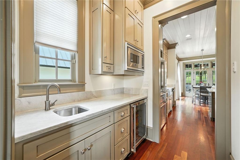 Ball Ground, Georgia, 30107, United States, 5 Bedrooms Bedrooms, ,6 BathroomsBathrooms,Residential,Active,2041721