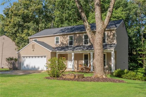 500 Barrington Drive W Roswell GA 30076
