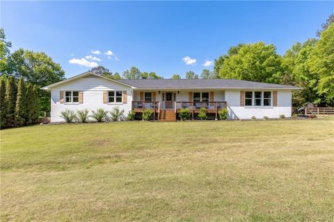 Homes For Sale - 7691 Nicholson Road<br/> Forsyth County, Cumming, GA 30028