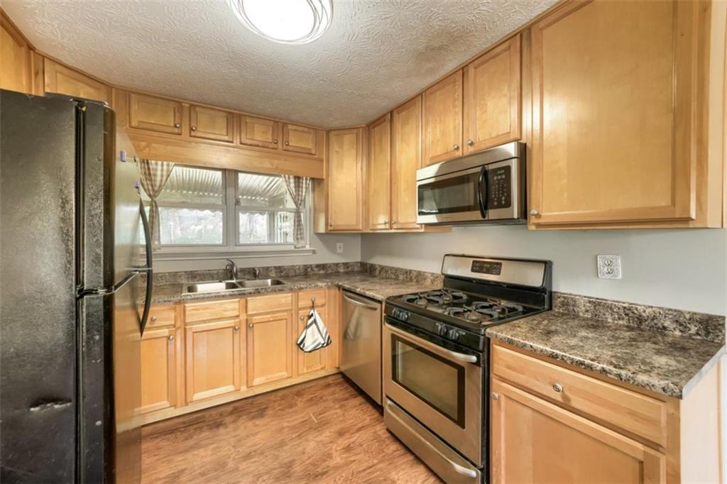 8504 Meadowbrook Drive