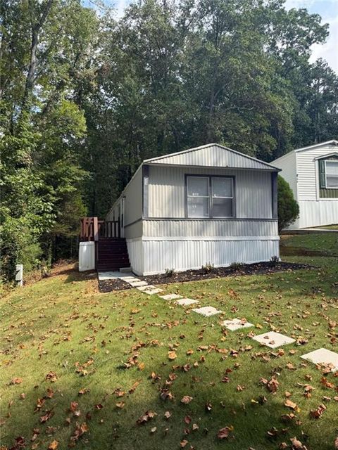 Homes For Sale - 7631 Dallas Hwy<br/> Douglasville, GA 30134