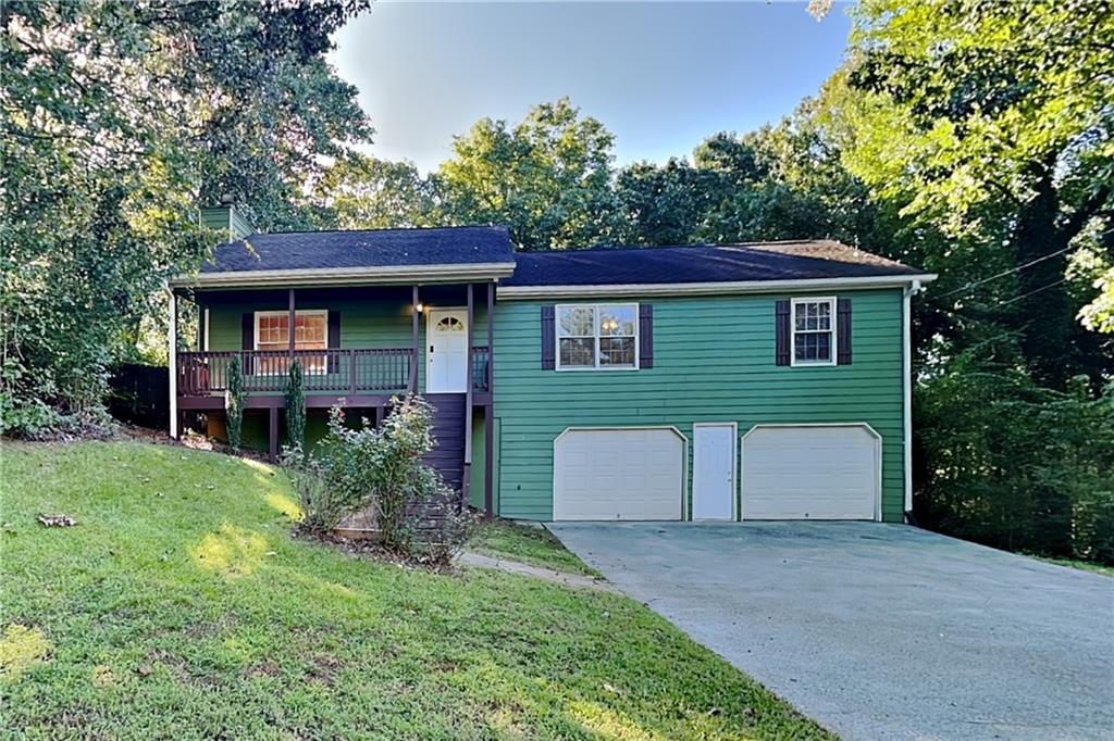 Charming 3 bed, 2 bath, 1,300 sqft home in Canton! Open kitchen concept with updated counters and a spacious living room. Primary suite with attached bathroom. Spacious backyard, great for gatherings! Pets accepted on a case by case basis. Additional admin fees apply. The Fireplace is decorative. Schedule your showing today! This home is as-is.
LEASE TERM:1-2 years
This home may be located within a Homeowners Association (HOA) community. If so, residents will be responsible for adhering to all HOA rules and regulations. Please contact your agent or landlord's agent for more information.