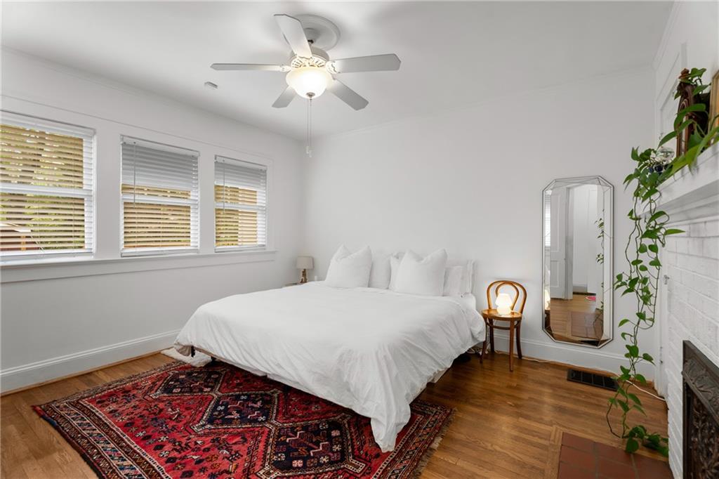 2424 Glenwood Drive, Atlanta, Georgia image 12
