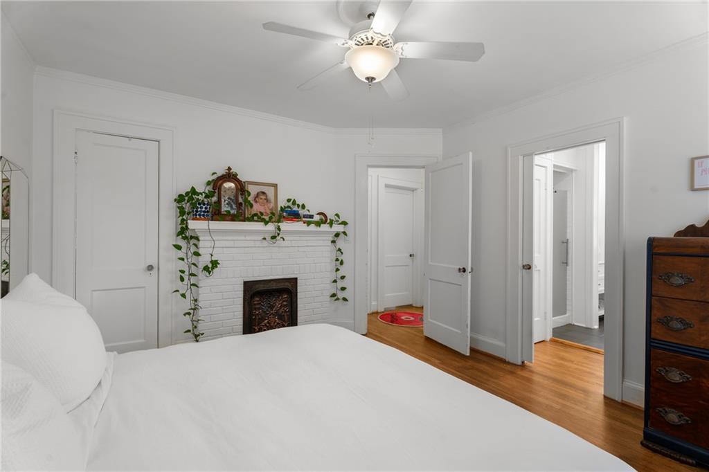 2424 Glenwood Drive, Atlanta, Georgia image 13