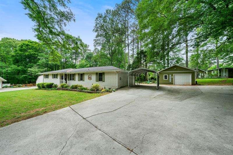 5839 Darry Circle