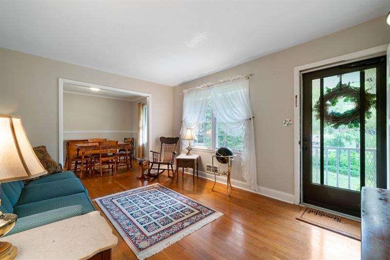 5839 Darry Circle