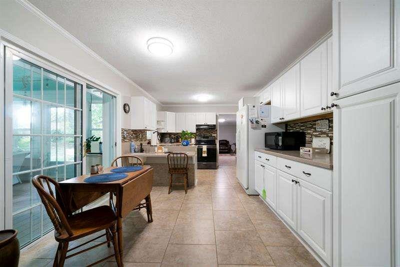5839 Darry Circle, Norcross, Georgia image 7