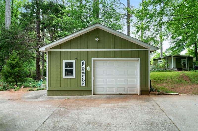 5839 Darry Circle, Norcross, Georgia image 32
