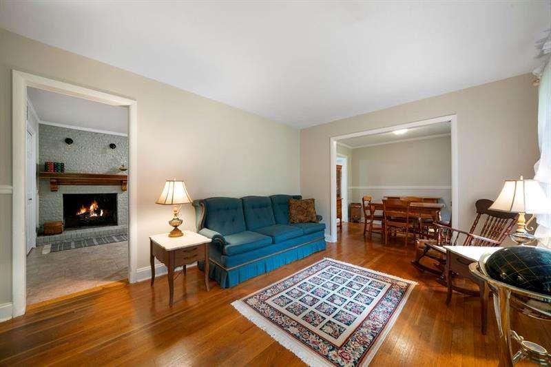 5839 Darry Circle