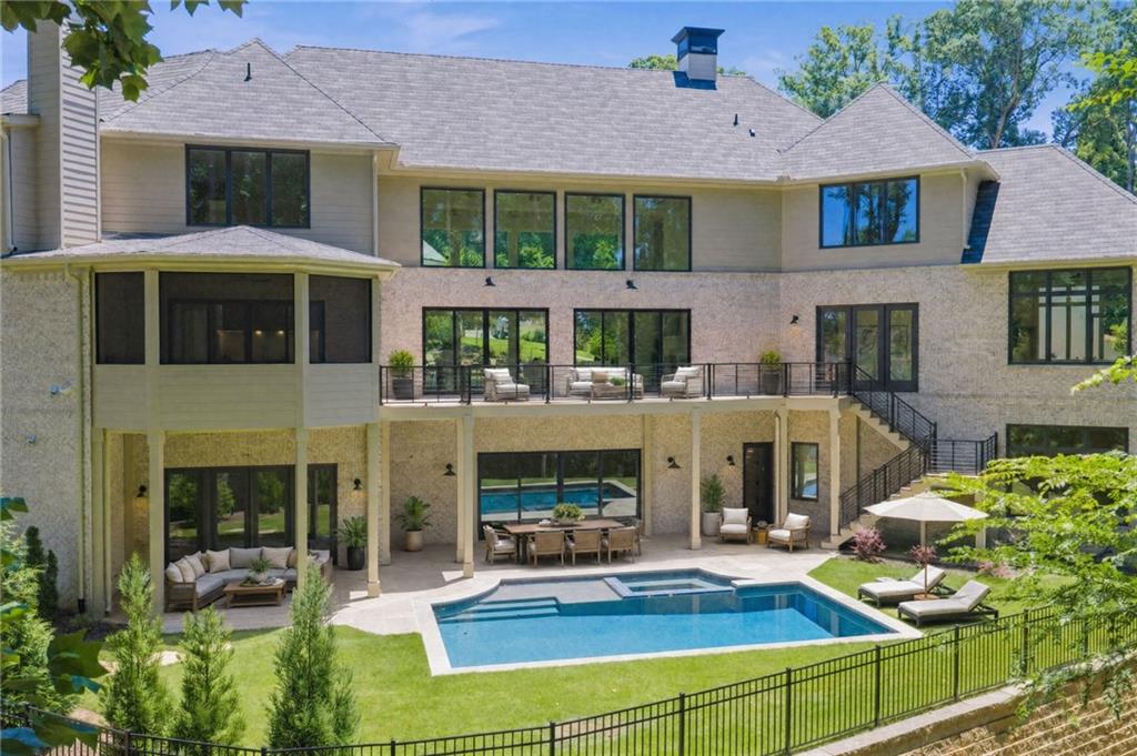 825 Kenry Court