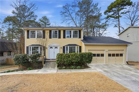 521 Rue Montaigne Stone Mountain GA 30083