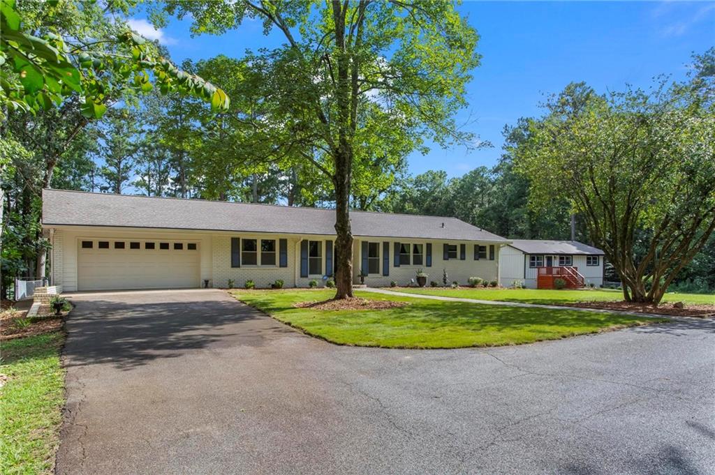 1673 Clearview Drive NW