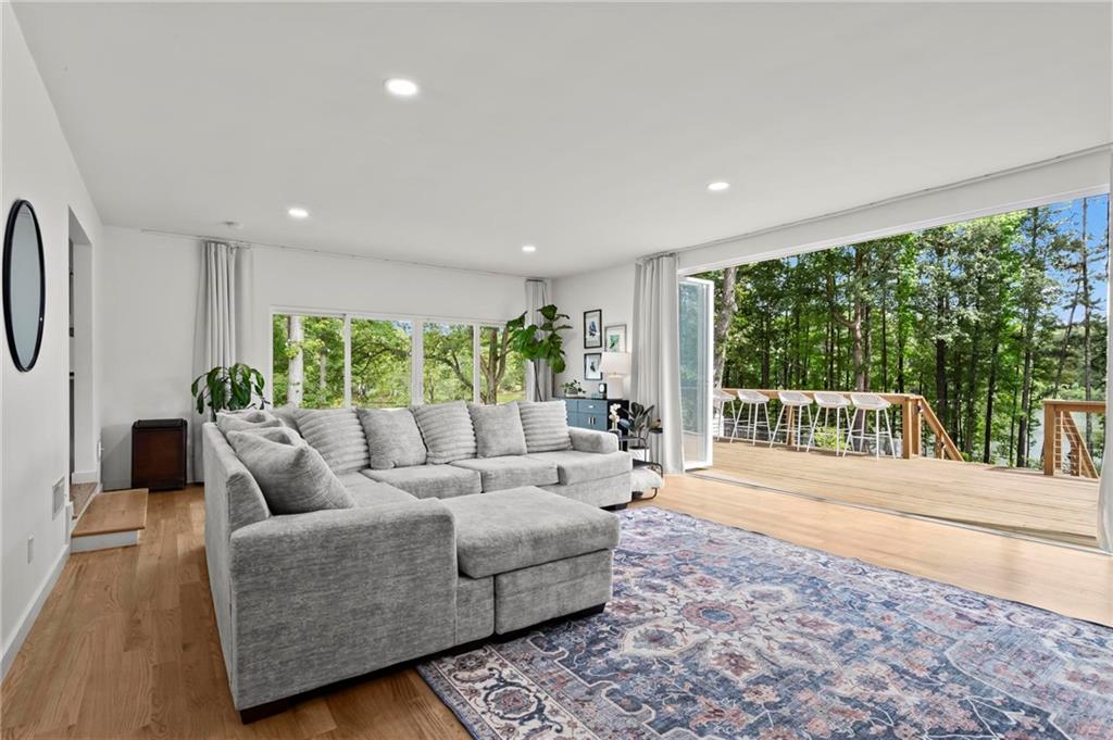 1673 Clearview Drive NW