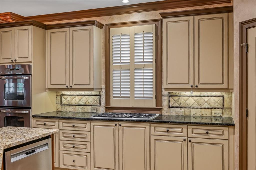 454 Langley Oaks Drive, Marietta, Georgia image 18