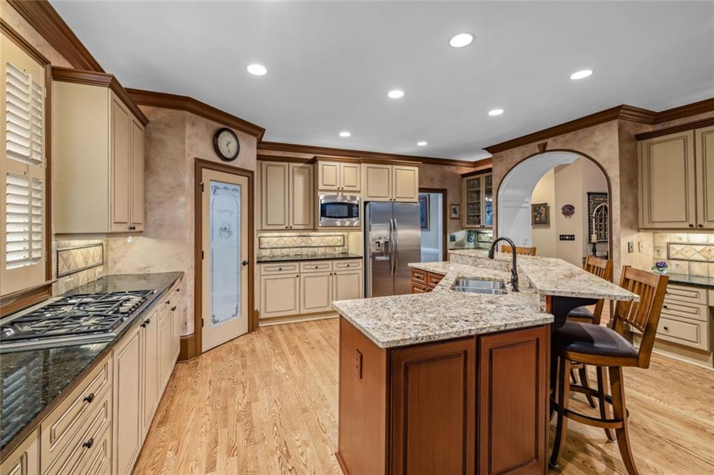 454 Langley Oaks Drive, Marietta, Georgia image 15