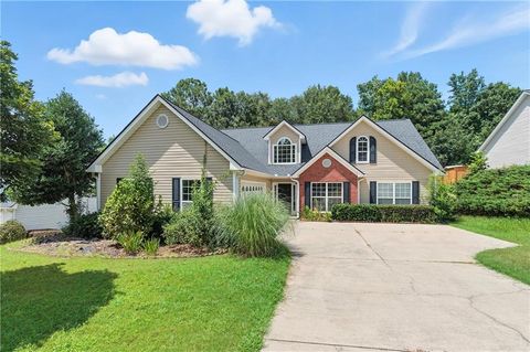 Homes For Sale - 7012 Litany Court<br/> Flowery Branch, GA 30542