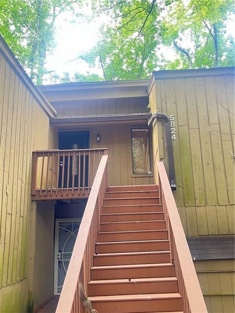 Condo For Sale - 5824 Par Four Court<br/> Dekalb County, Lithonia, GA 30038